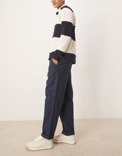 ASOS DESIGN – Marinblå, avsmalnande chinos med veck och avslappnad passform, 3 av 5