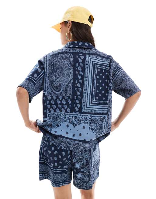 ASOS DESIGN – Marinblå, bandanamönstrad skjorta i oversize, del av set, 2 av 4