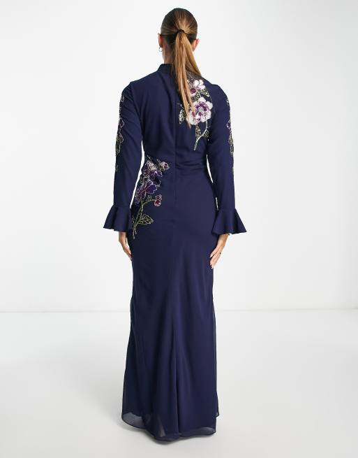 ASOS DESIGN – Marinblå blommig maxiklänning med utsvängd manschett , 4 av 4