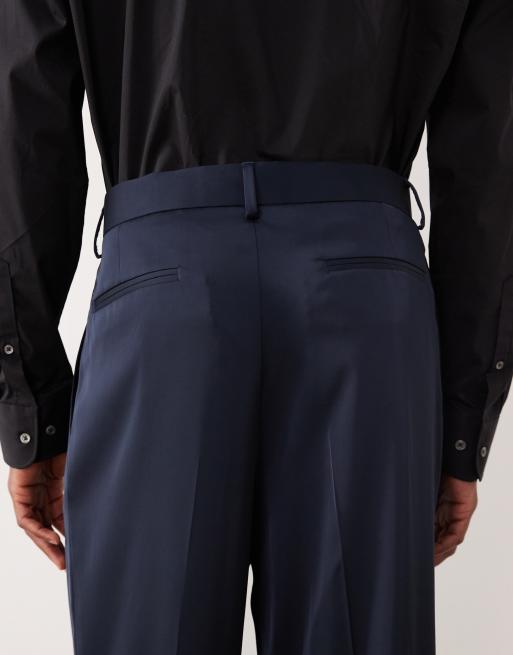 ASOS DESIGN – Marinblå finbyxor i satin med vida ben och veck, 5 av 5