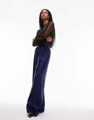 ASOS DESIGN – Marinblå, jacquardvävda, schackrutiga byxor i satin och 80-talsstil - view 1