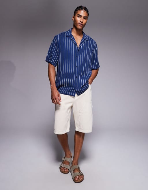 ASOS DESIGN – Marinblå, kritstrecksrandig, avslappnad skjorta med platt krage, 2 av 5