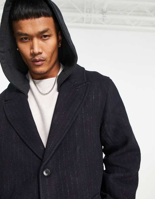 ASOS DESIGN – Marinblå, kritstrecksrandig ytterrock i oversize och bomullsmix med gråmelerad huva, 3 av 4