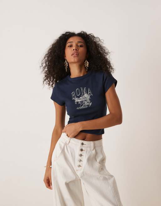 ASOS DESIGN – Marinblå, liten t-shirt med Roma-tryck, 4 av 4