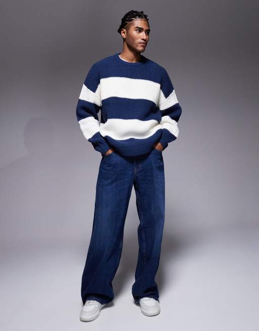 ASOS DESIGN – Marinblå och naturvit, randig, stickad tröja i oversize med rund halsringning, 2 av 5