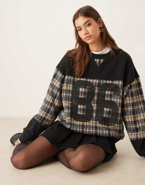 ASOS DESIGN – Marinblå, rutig sweatshirt med 86-grafik - view 1