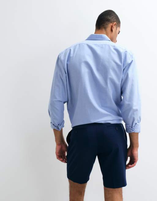 ASOS DESIGN – Marinblå, smala, figursydda shorts med veck och mikrotextur, 4 av 5