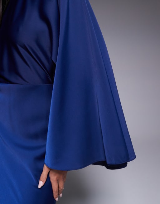 ASOS DESIGN – Marinblå, strukturerad, diagonalskuren maxiklänning med pingvinärmar i satin, 3 av 4