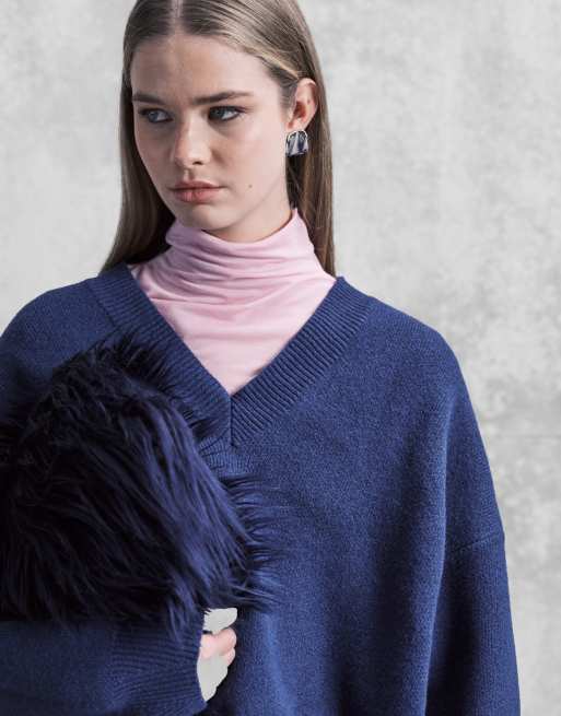 ASOS DESIGN – Marinblå, strukturerad tröja med extremt boxig passform och v-ringning, 3 av 4