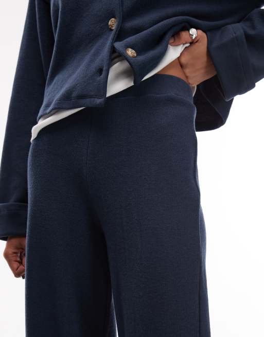 ASOS DESIGN – Marinblå, supermjuka byxor med vida ben och uppvikta benslut, 4 av 5