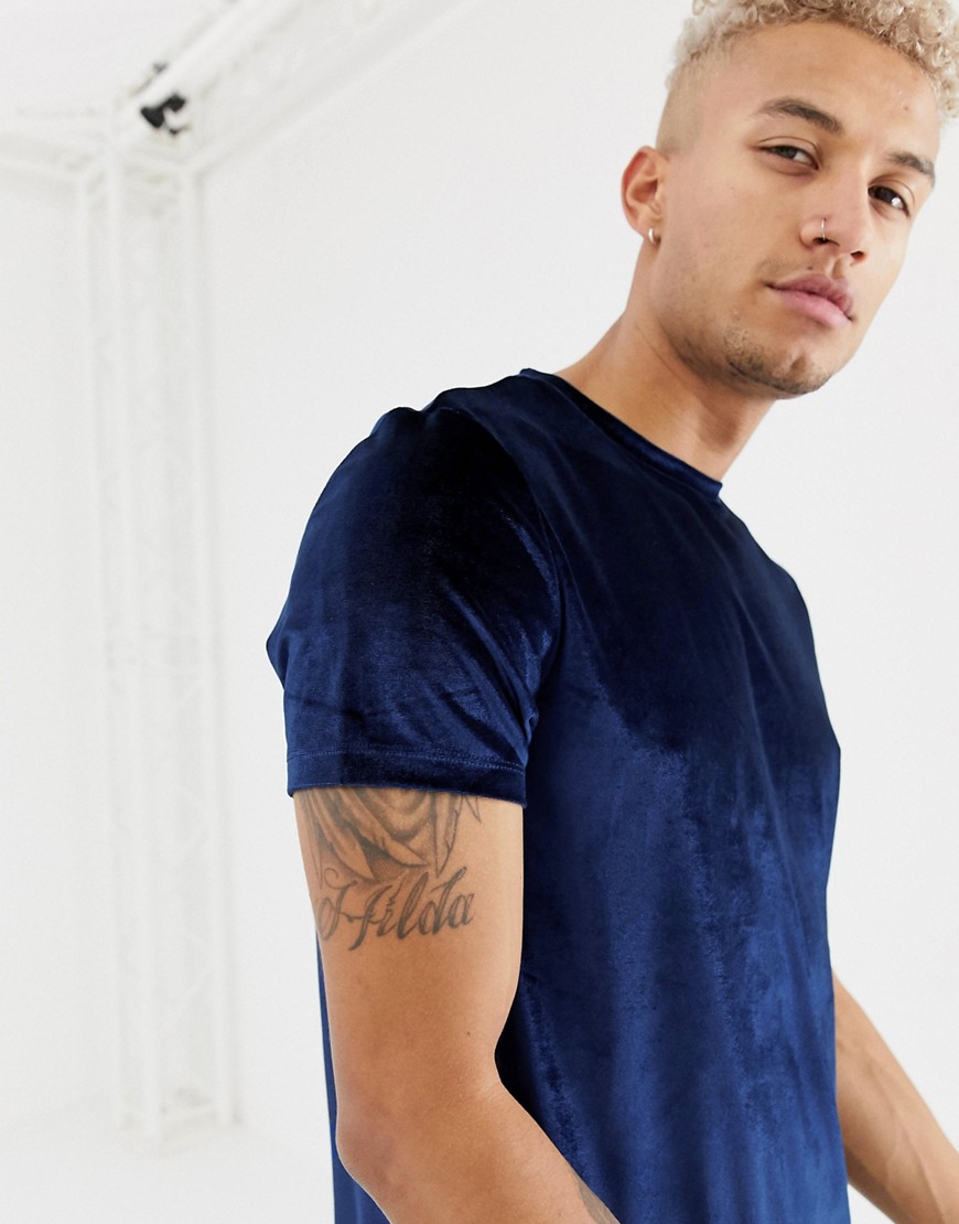 ASOS DESIGN – Marinblå t-shirt i velour med longline-passform