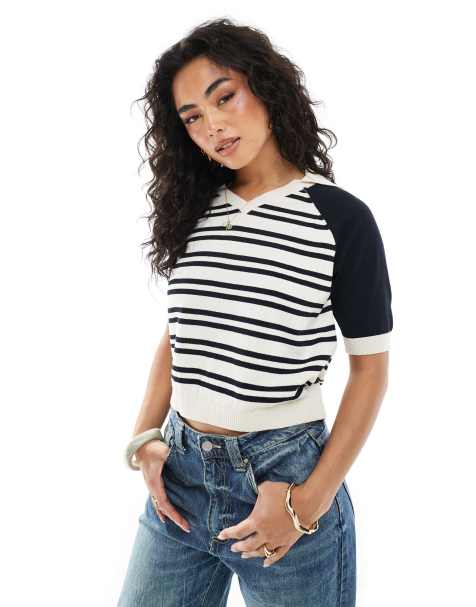 ASOS DESIGN – Marinblårandig, tätt stickad pikétröja i fotbollsstil - view 1