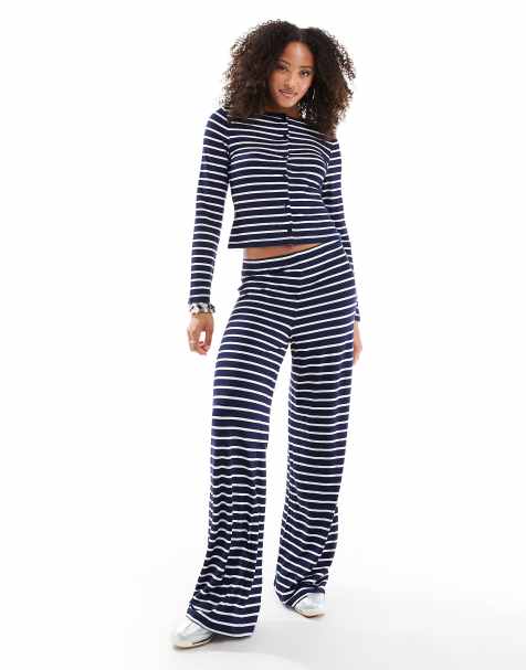 ASOS DESIGN – Marinblårandigt set med krympt kofta och byxor - view 1