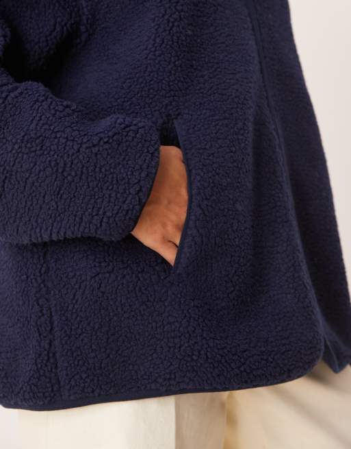 ASOS DESIGN - Marineblå fleece med gennemgående lynlås i imiteret lammeskind, 3 af 4