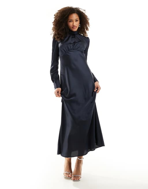 ASOS DESIGN - Marineblå højhalset tea-maxikjole i satin