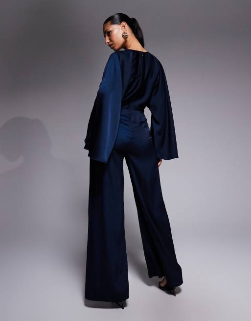 ASOS DESIGN - Marineblå jumpsuit i satin med flagermusærmer og tværsnit i taljen, 2 af 4