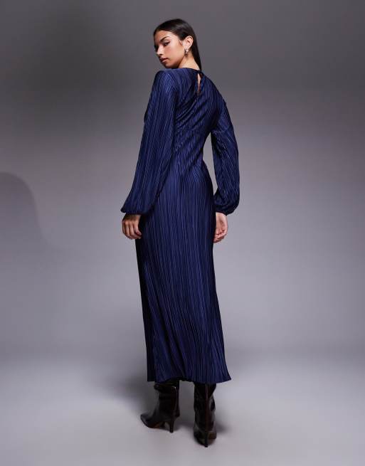 ASOS DESIGN - Marineblå lang maxikjole med plisseringer og pufærmer, 3 af 4