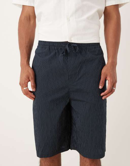 ASOS DESIGN - Marineblå lange pull-on-shorts med nålestriber, 5 af 5