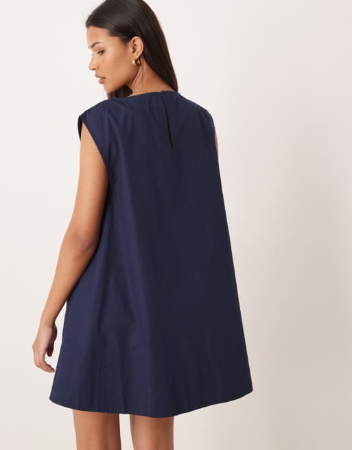 ASOS DESIGN - Marineblå minikjole med bred halsudskæring og pintucks, 4 af 4