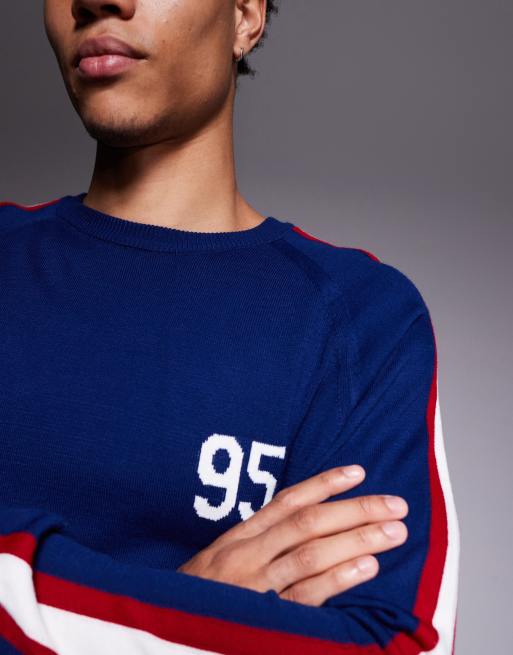ASOS DESIGN - Marineblå og afslappet striktrøje med rund hals og "95"-grafik, 5 af 5