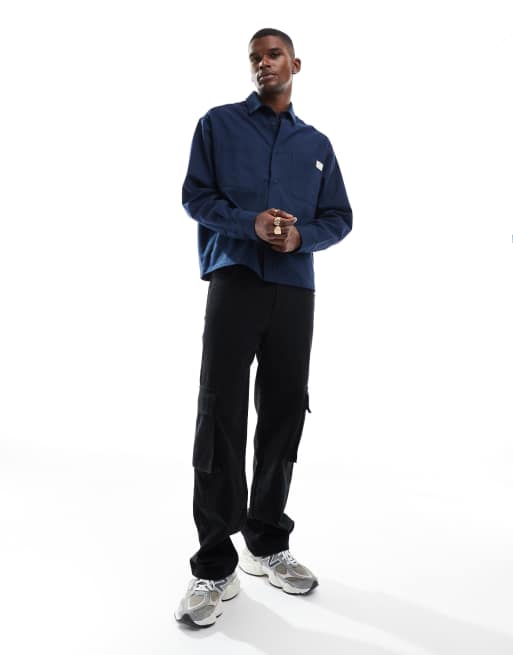 ASOS DESIGN - Marineblå og firkantet overskjorte i twill, 3 af 4
