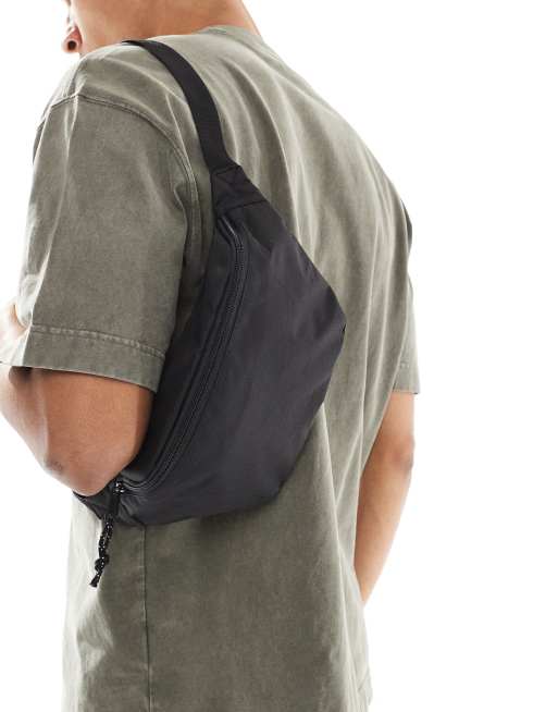 ASOS DESIGN Marsupio a tracolla nero con tirante a contrasto ASOS