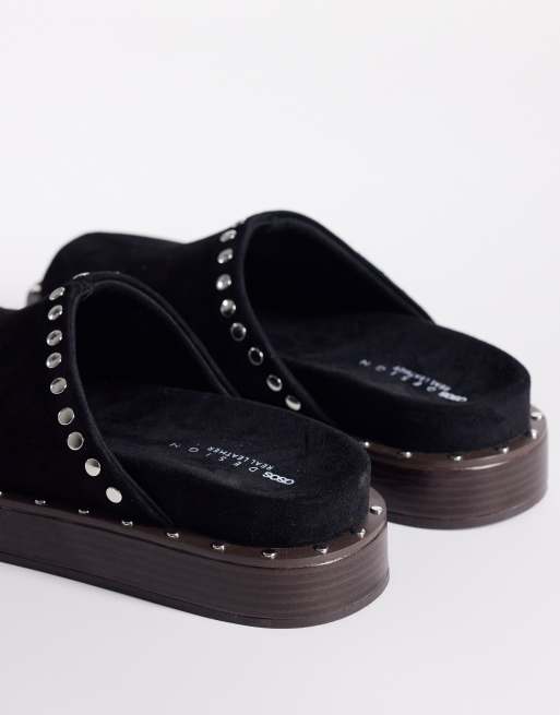 ASOS DESIGN - Marvel - Sabot premium in camoscio nero con plantare con borchie, 4 di 4