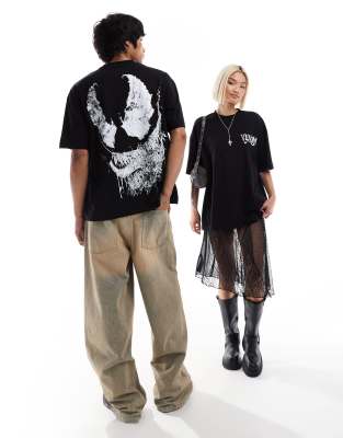 ASOS DESIGN Marvel unisex t-shirt with Venom large scale print in black
