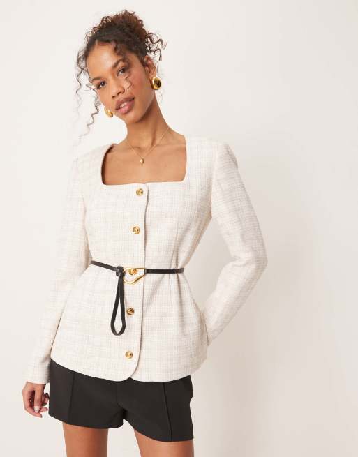 ASOS DESIGN – Marynarka z paskiem z dekoltem w kształcie litery U z dzianiny boucle w kolorze złamanej bieli