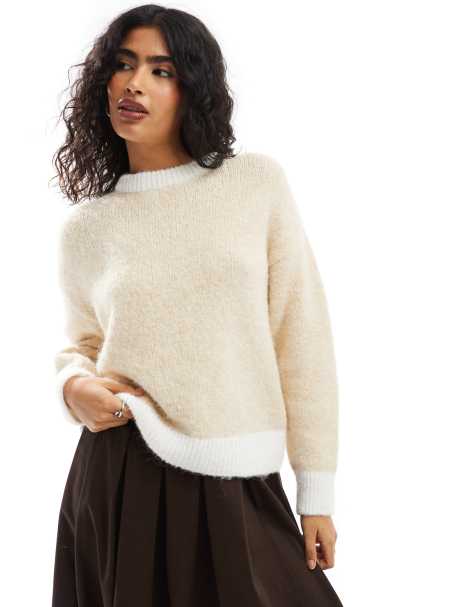 ASOS DESIGN – Maślany puszysty sweter dzianinowy z domieszką wełny z kontrastową lamówką w kolorze ecru - view 1