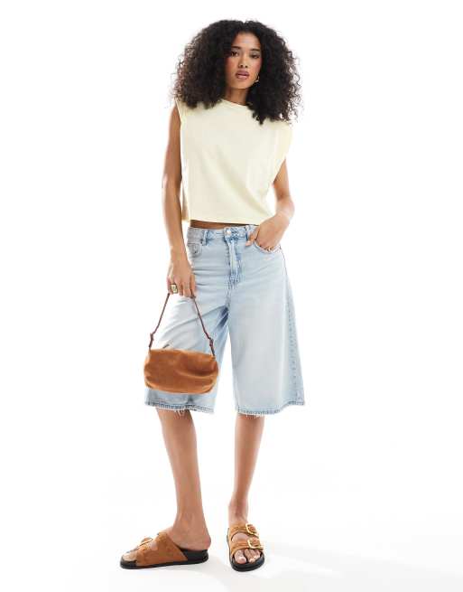 ASOS DESIGN – Maślany top bez rękawów z poduszkami na ramionach, 3 z 4