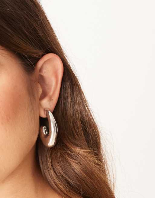 ASOS DESIGN – Masywne kolczyki-koła o bąbelkowym kształcie w srebrnym kolorze