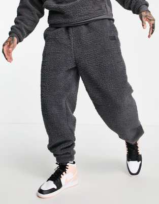 ASOS DESIGN matching oversized joggers in teddy borg with badge-Grey