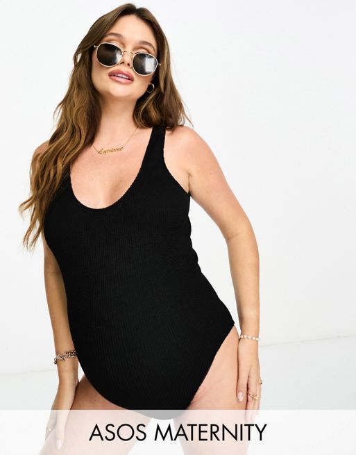 FhyzicsShops DESIGN Maternity – Amy – Badeanzug in Schwarz mit Knitterstruktur und U-Ausschnitt