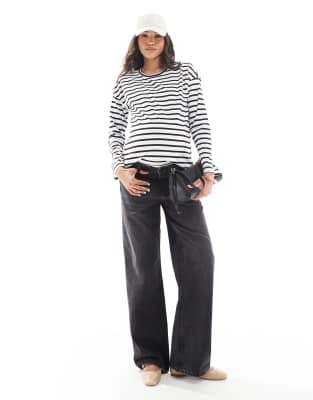 ASOS DESIGN Maternity ASOS DESIGN - Weite Dad-Jeans in verwaschenem Schwarz
