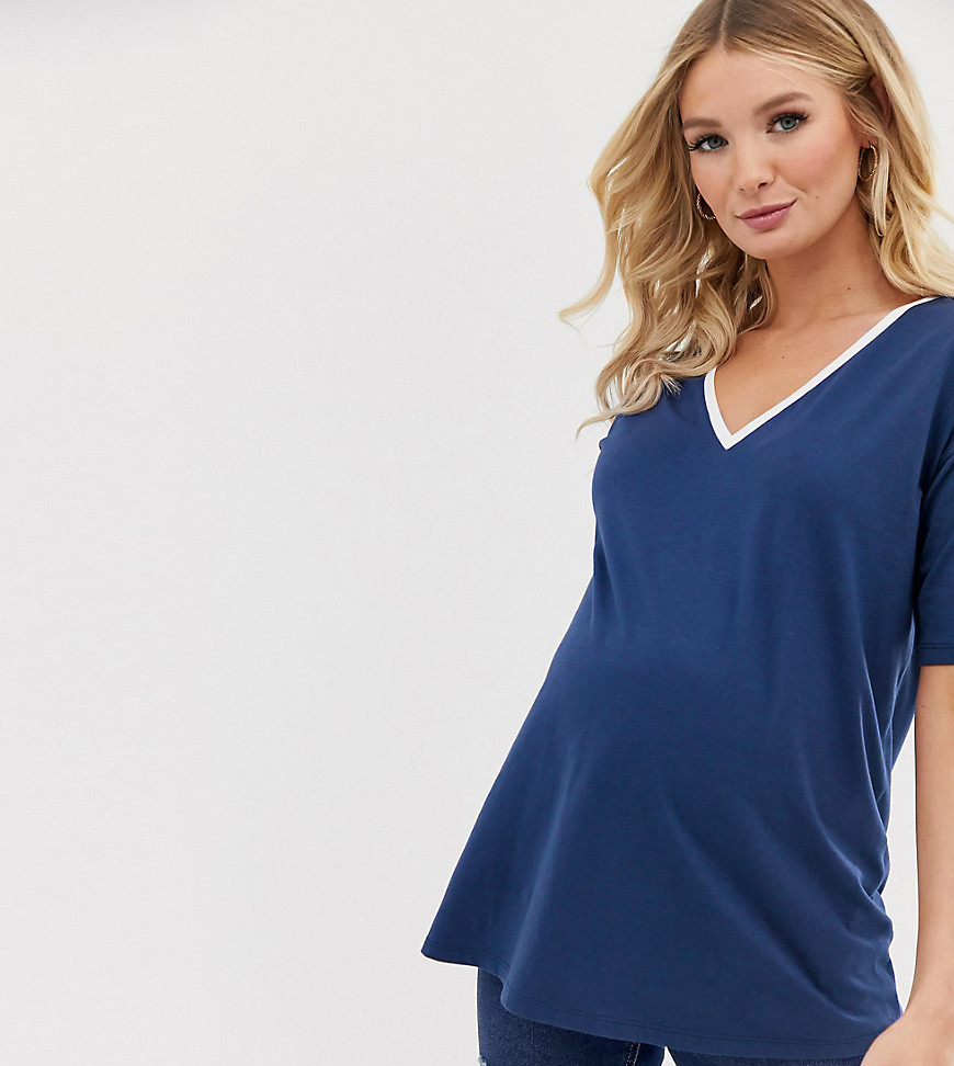 ASOS DESIGN Maternity – Blå t-shirt med kontrasterande v-ringning