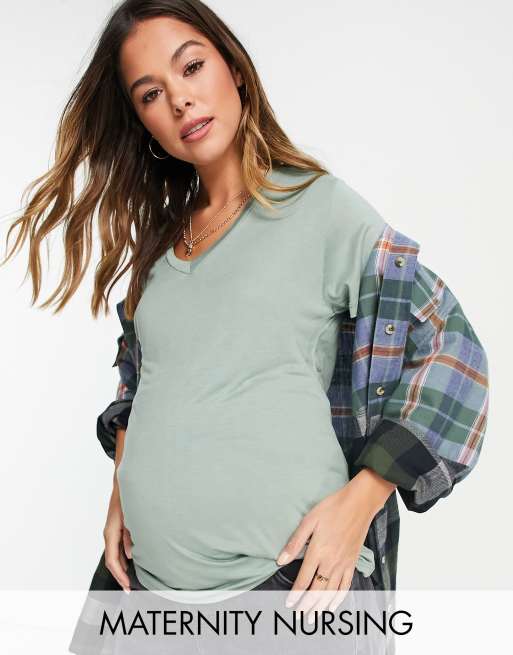ASOS DESIGN Maternity - Borstvoedings T-shirt met V-hals in kaki
