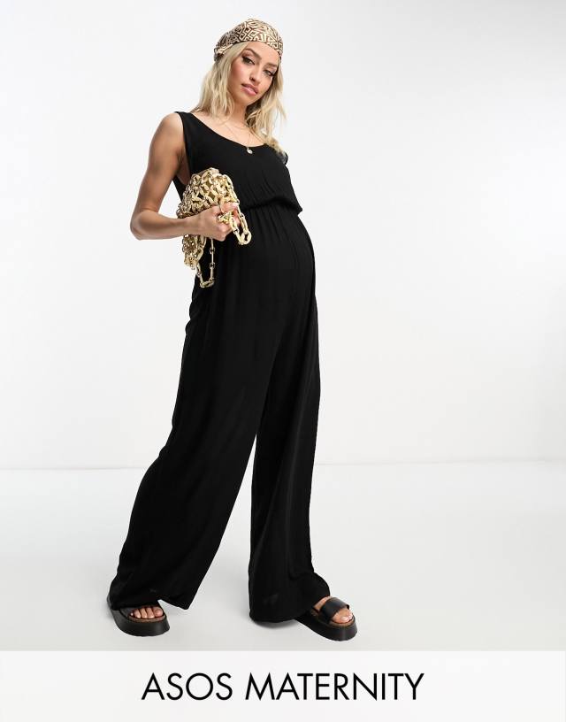 ASOS DESIGN - maternity crinkle beach jumpsuit in black