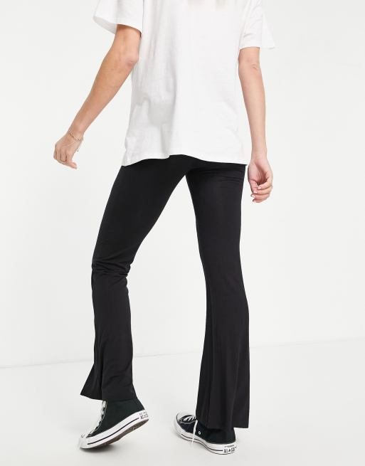 ASOS DESIGN Maternity – Czarne spodnie dzwony nad brzuch, 4 z 4