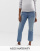 Thumbnail 1 van 4