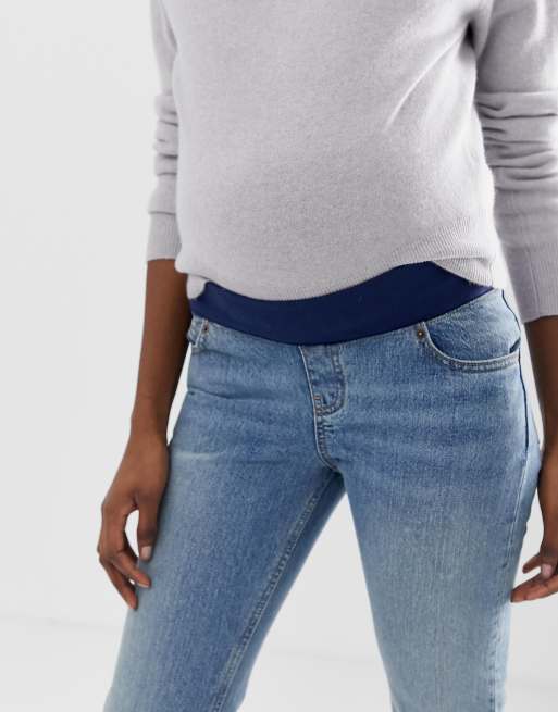 ASOS DESIGN Maternity egerton rigid cropped flare jeans in mid stonewash blue with under the bump waistband, 3 of 4
