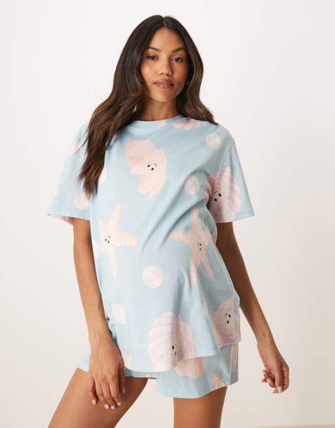 ASOS DESIGN Maternity - Ensemble de pyjama short et t-shirt oversize à imprimé coquillages - Bleu pastel - view 1