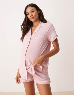 ASOS DESIGN Maternity - Ensemble de pyjama ultra doux avec short et chemise à manches courtes - Rose poudré-Blanc