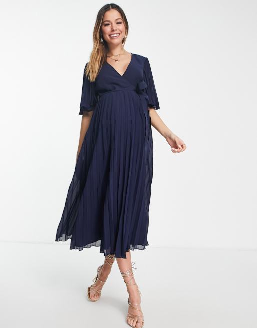 ASOS DESIGN Maternity – Exklusives, plissiertes Midikleid mit Kimono-Ärmeln und Bindeband in der Taille, 4 von 4