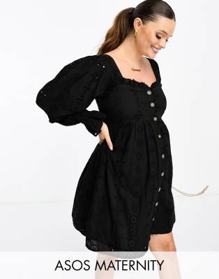 ASOS Design Maternity - Exklusives schwarzes Kleid mit Lochstickerei und Knopfleiste und eckigem Ausschnitt-Black