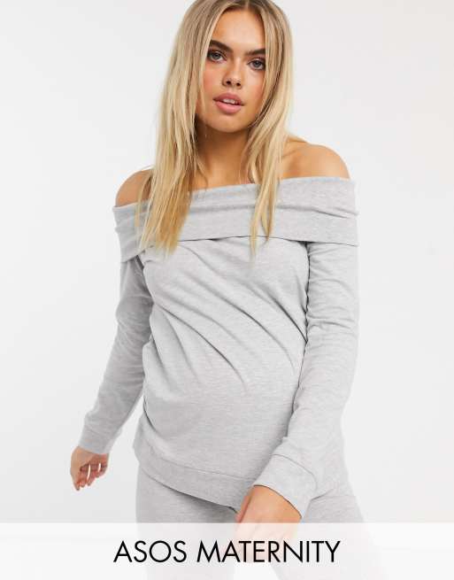 ASOS DESIGN Maternity - Completo da casa con felpa con spalle scoperte e leggings con fascia sopra il pancione, 2 di 3