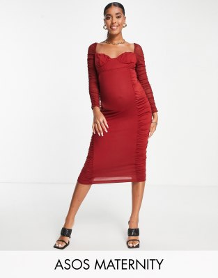 ASOS DESIGN Maternity Gerafftes Midikleid in Rot mit Netzstoffarmeln