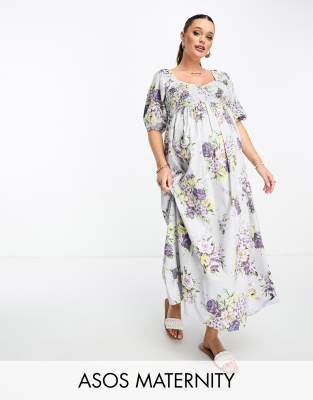 ASOS DESIGN Maternity - Gesmoktes Midikleid aus Baumwolle mit Blumenmuster-Bunt