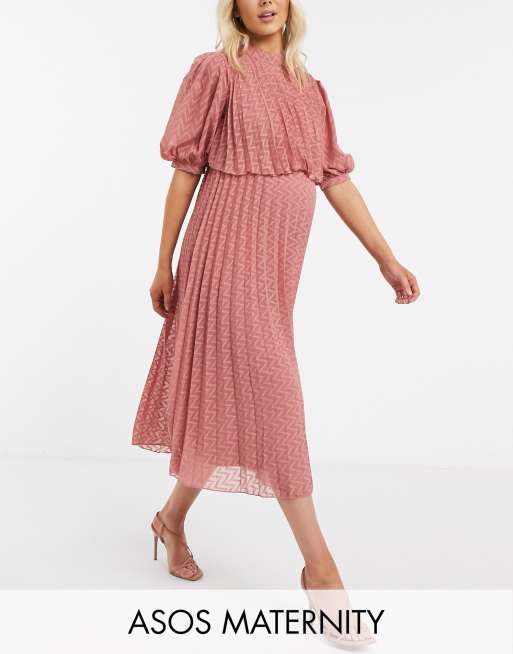 ASOS DESIGN Maternity - Hoogsluitende geplooide dobby midi-jurk met dubbele laag en zigzag-strepen in roze