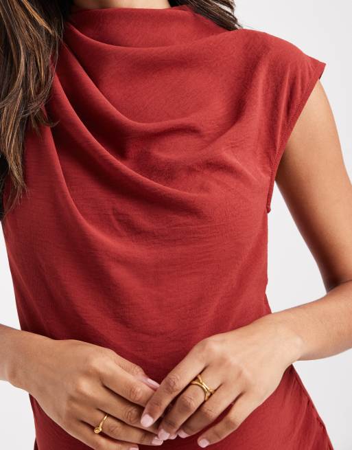 ASOS DESIGN Maternity - Hoogsluitende mouwloze midi-jurk met gedrapeerde halslijn in roestbruin, 2 van 4